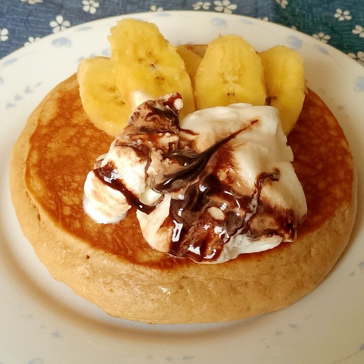 ココアホットケーキ　アイス＆バナナトッピング